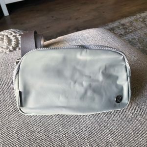 NWT lululemon belt bag